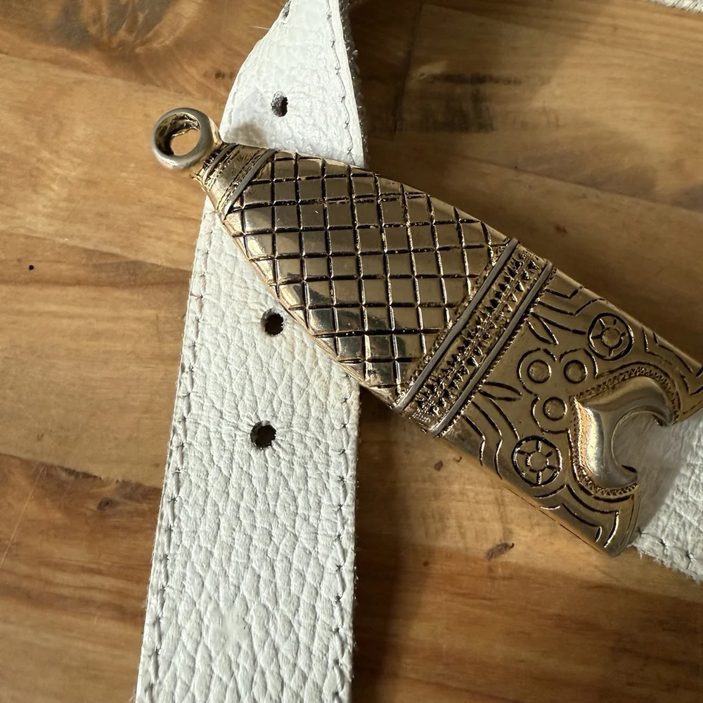 Gail Labelle Belt Leather White Gold‎ Size Medium Statement Hip Unique Medieval